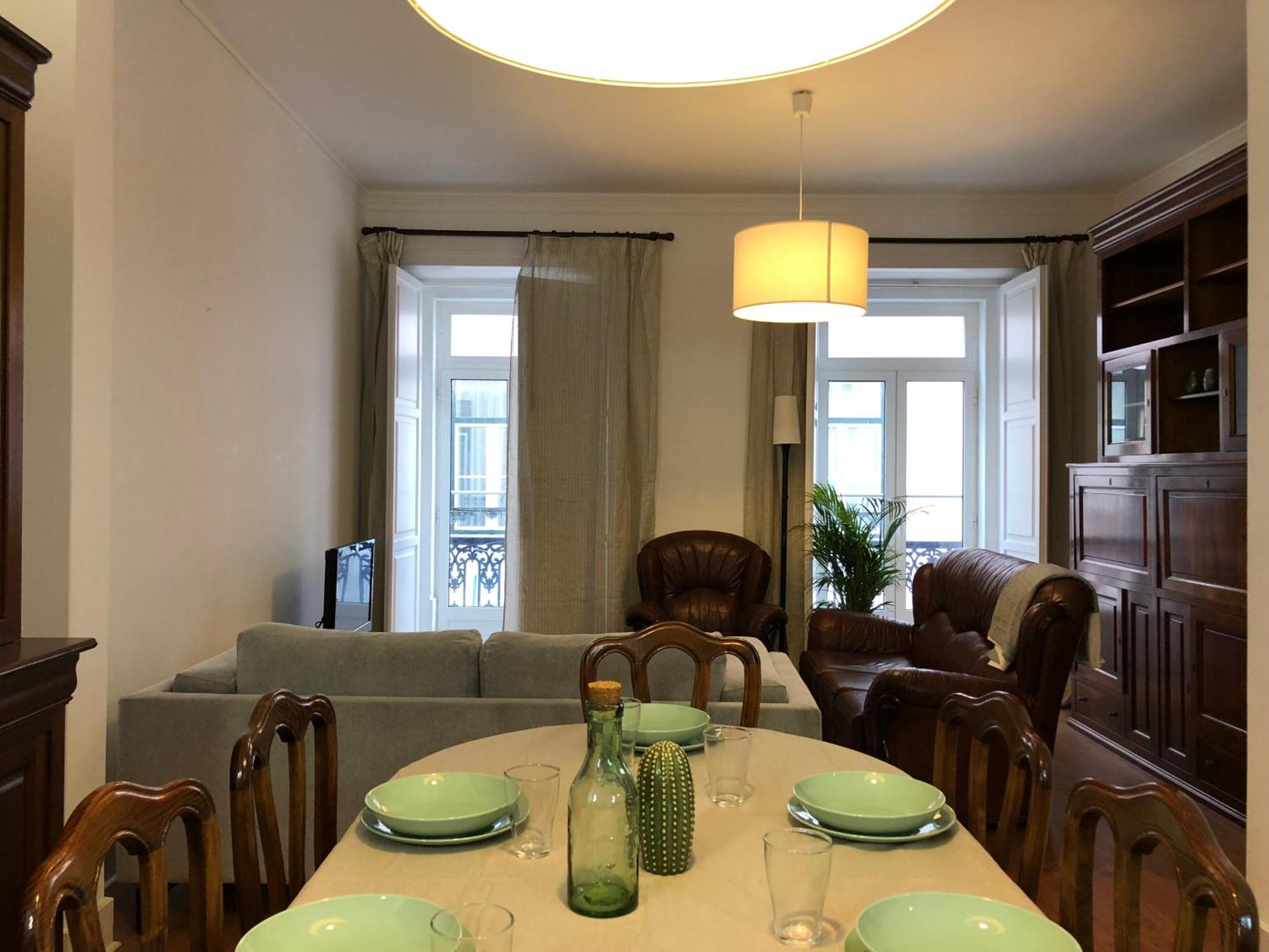 Apartment Charming 2 Bedroom - Bairro Alto, Principe Real